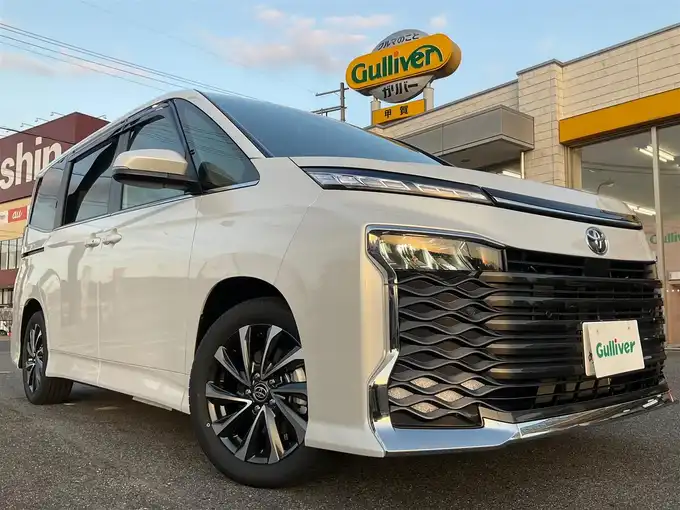 新着情報“ヴォクシーS－Z”2025年式プラチナホワイトパールマイカ入荷しました！