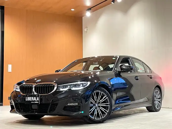 新着情報“３シリーズ320d xDrive Mスポーツ”2020年式サファイアブラックP入荷しました！