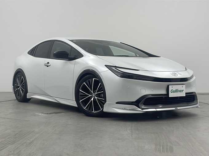 新着情報“プリウスZ”2023年式プラチナホワイトパールマイカ入荷しました！