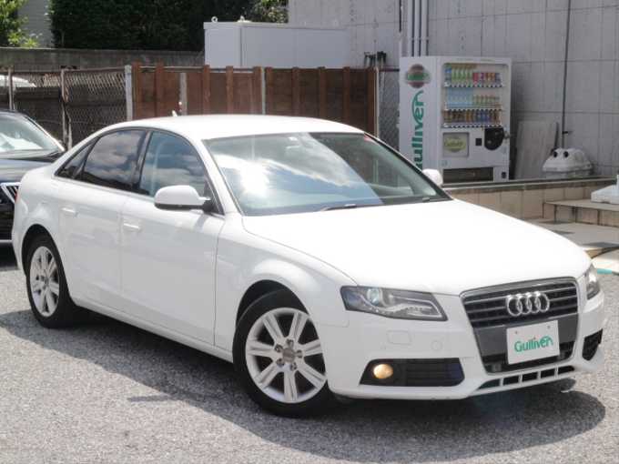 新着情報“Ａ４2．0 TFSI”2012年式白入荷しました！