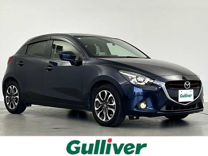 新着情報“デミオXDツーリング”2014年式ディープクリスタルブルーマイカ入荷しました！