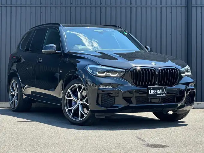 新着情報“Ｘ５xDrive 35d Mスポーツ”2021年式黒入荷しました！