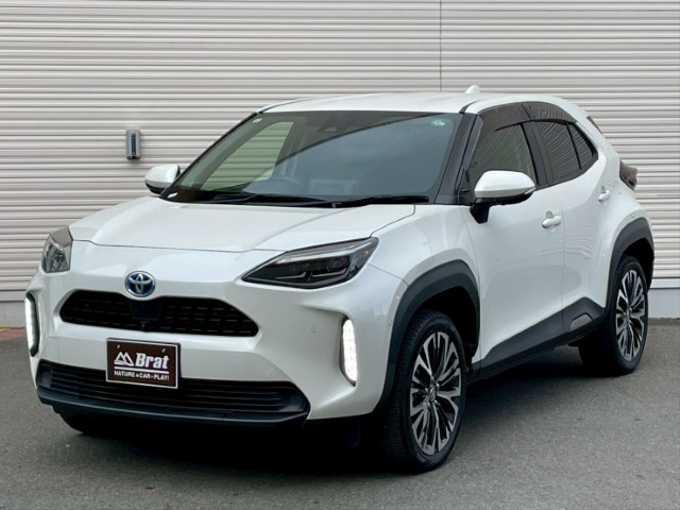 新着情報“ヤリスクロスハイブリッドZ”2021年式ホワイトパールクリスタルシャイン入荷しました！