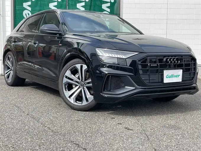 新着情報“Ｑ８55TFSIクワトロ Sライン”2022年式ミトスブラックメタリック入荷しました！