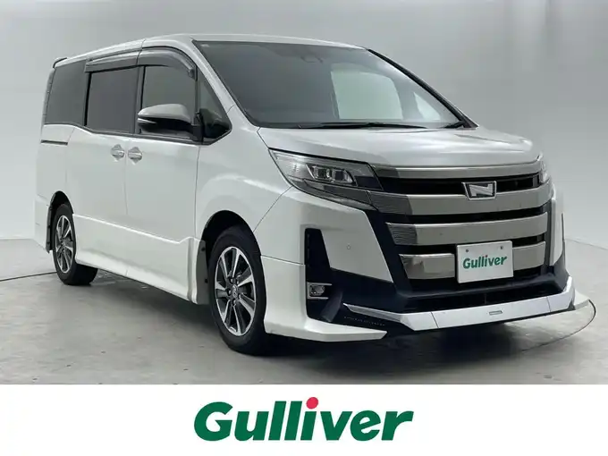 新着情報“ノアSi ダブルバイビーⅡ”2020年式ホワイトパールクリスタルシャイン入荷しました！