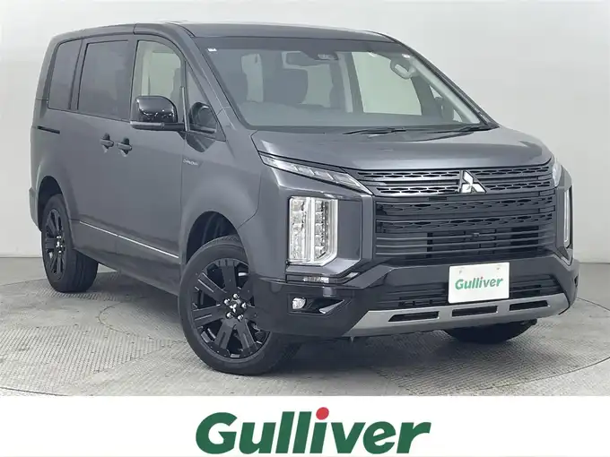 新着情報“デリカＤ：５シャモニー（電動サイドステップ非装着車）”2025年式グラファイトグレーメタリック/ブラックマイカ入荷しました！