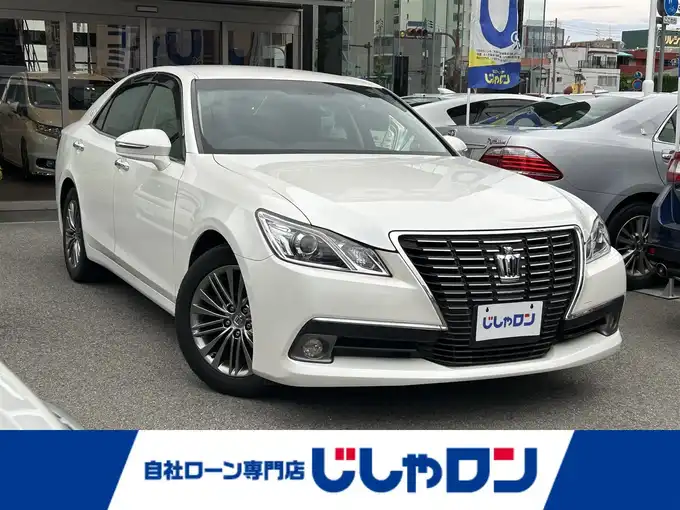 新着情報“クラウンロイヤルサルーン”2013年式ホワイトパールクリスタルシャイン入荷しました！