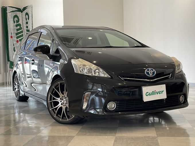 新着情報“プリウスαG チューン ブラック”2014年式ブラック入荷しました！