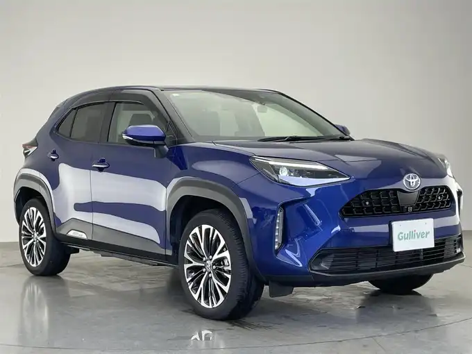 新着情報“ヤリスクロスハイブリッドZ”2024年式ダークブルーマイカM入荷しました！