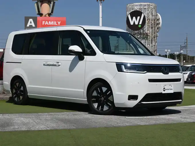 新着情報“ステップワゴンエアー”2023年式プラチナホワイトパール入荷しました！