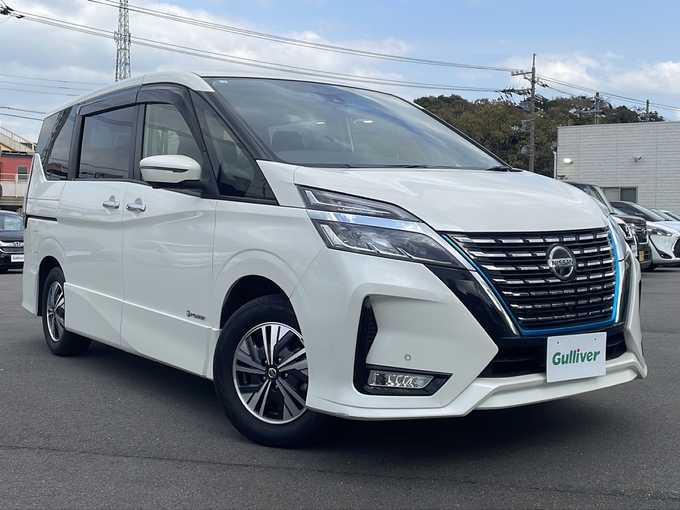 新着情報“セレナe－パワー ハイウェイスターV”2020年式ブリリアントホワイトパール入荷しました！