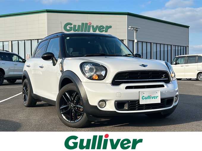 新着情報“ＭＩＮＩクーパーSD クロスオーバー”2015年式ライトホワイト入荷しました！