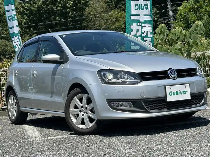 新着情報“ポロTSIコンフォートラインブルーモーションテクノロジー”2012年式シルバー入荷しました！