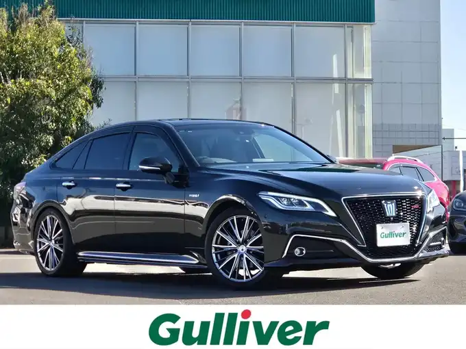 新着情報“クラウンハイブリッドRSアドバンス”2018年式プレシャスブラックパール入荷しました！