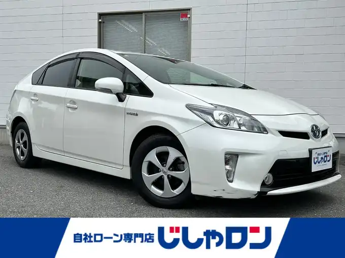 新着情報“プリウスS”2012年式ホワイトパールクリスタルシャイン入荷しました！