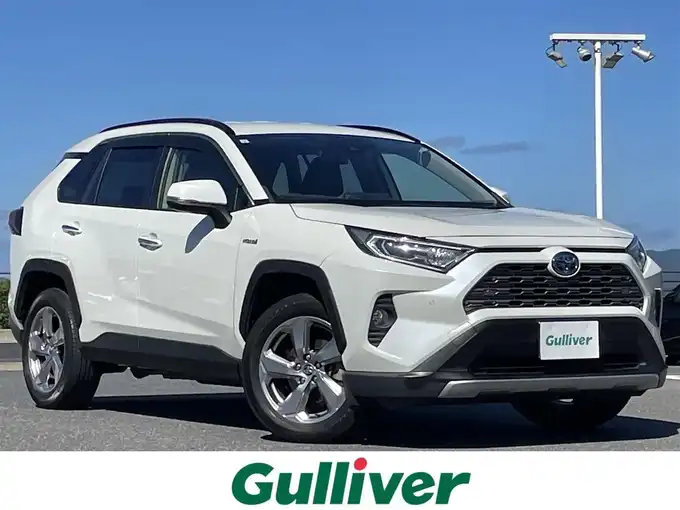 新着情報“ＲＡＶ４ハイブリッドX”2019年式ホワイトパールクリスタルシャイン入荷しました！