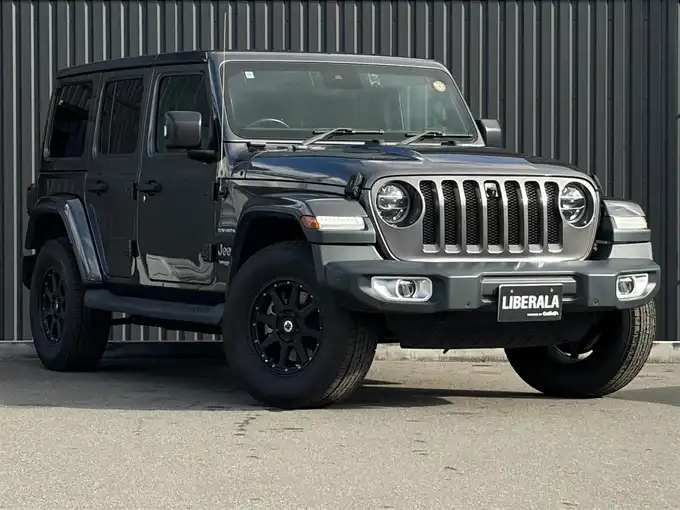 新着情報“ジープ・ラングラーアンリミテッドサハラ”2020年式グラニトクリスタル入荷しました！