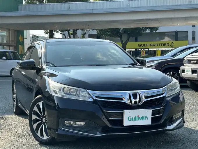 新着情報“アコードハイブリッドLX”2015年式プレミアムスパークルブラックパール入荷しました！