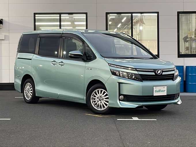 新着情報“ヴォクシーハイブリッドV”2014年式オーシャンミントメタリック入荷しました！