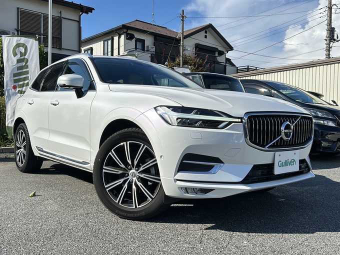 新着情報“ＸＣ６０T5 AWD インスクリプション”2019年式クリスタルホワイトP入荷しました！