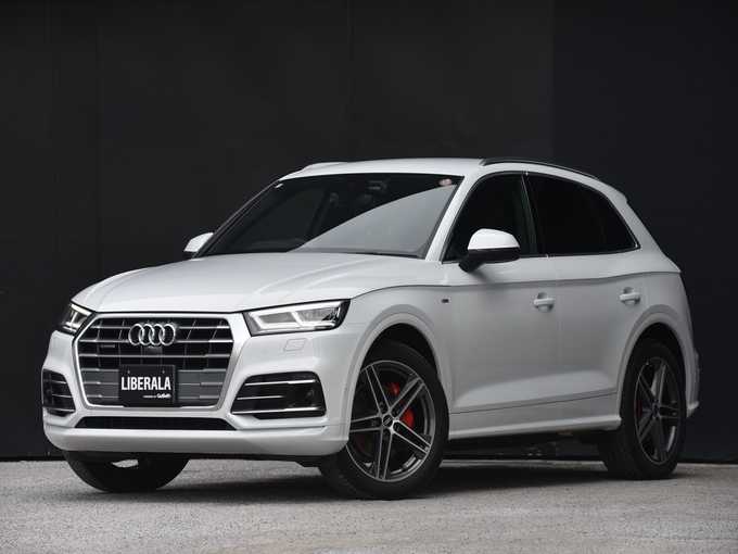 新着情報“Ｑ５40TDIクワトロ エアサスペンション装着車”2019年式グレイシアホワイトメタリック入荷しました！