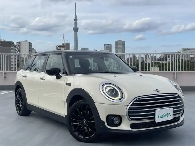 新着情報“ＭＩＮＩクーパーSD クラブマン エッセンシャル・トリム”2020年式ペッパー・ホワイト入荷しました！