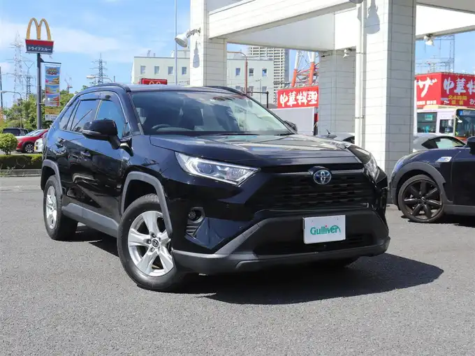 新着情報“ＲＡＶ４ハイブリットX”2019年式黒入荷しました！