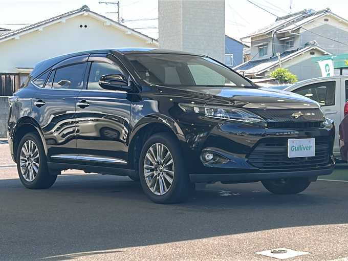 新着情報“ハリアーハイブリッドエレガンス”2015年式ブラック入荷しました！