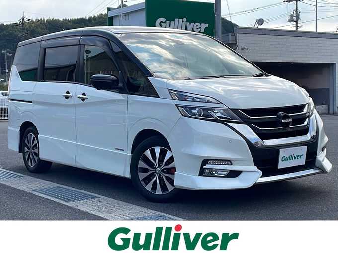 新着情報“セレナハイウェイスター VセレクションⅡ”2019年式ブリリアントホワイトパール 2トーン入荷しました！