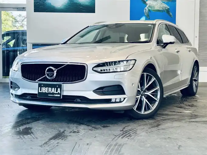 新着情報“Ｖ９０D4 ノルディックエディション”2019年式ブライトシルバーM入荷しました！