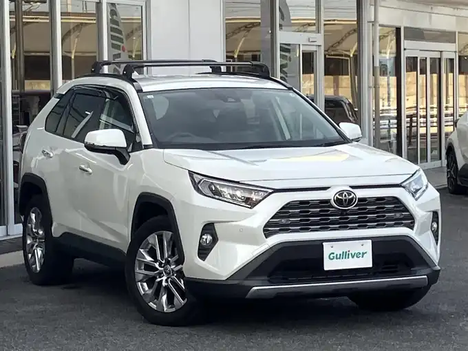 新着情報“ＲＡＶ４G Zパッケージ”2020年式ホワイトパールクリスタルシャイン入荷しました！