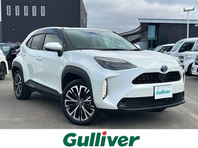 新着情報“ヤリスクロスハイブリッドZ”2022年式ホワイトパールクリスタルシャイン入荷しました！