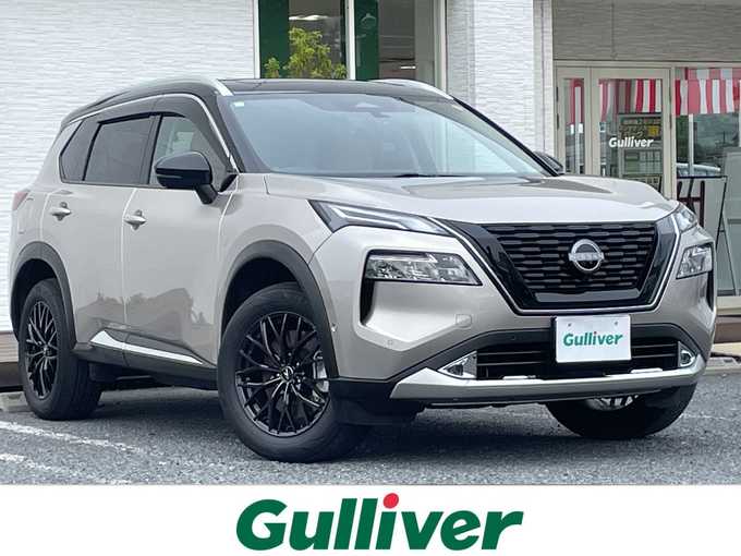 新着情報“エクストレイルG e－4ORCE”2023年式ベージュ入荷しました！