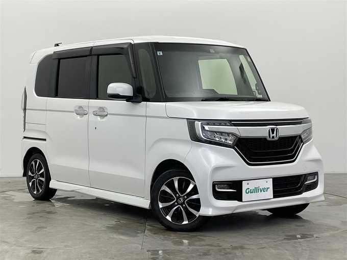 新着情報“Ｎ－ＢＯＸカスタムG・Lホンダセンシング”2019年式プラチナホワイトパール入荷しました！