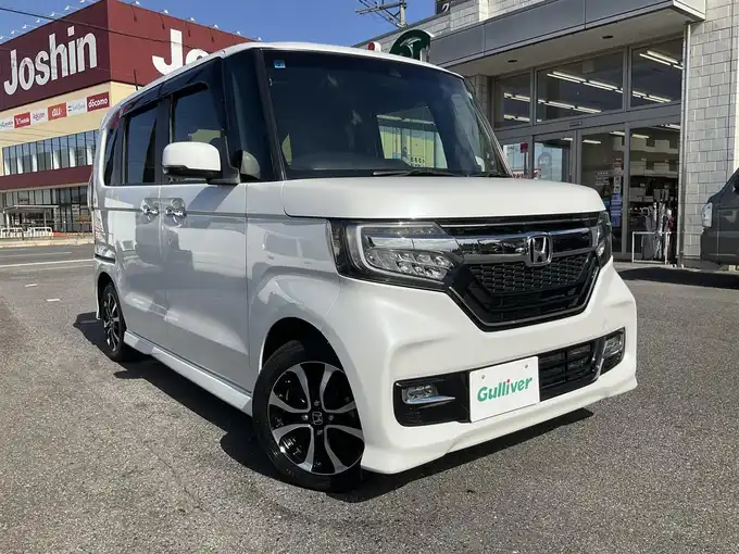 新着情報“Ｎ－ＢＯＸカスタムG・Lホンダセンシング”2019年式プラチナホワイトパール入荷しました！