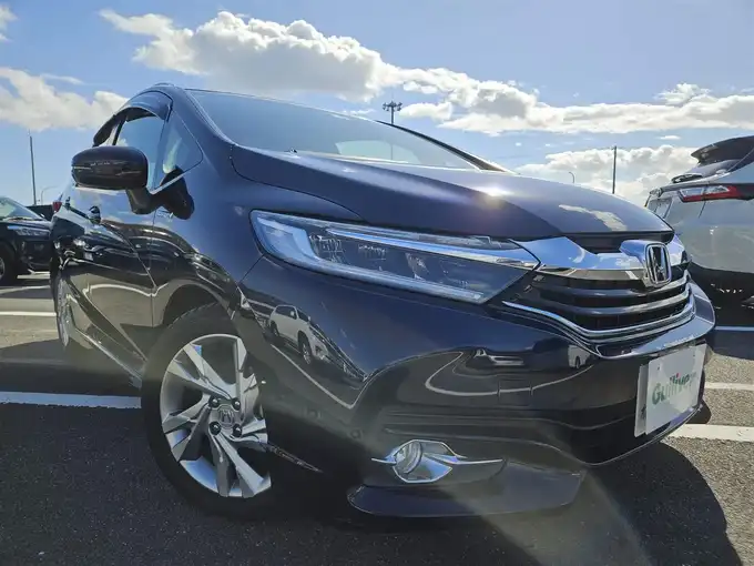 新着情報“シャトルハイブリッドZ”2015年式ミッドナイトブルービームM入荷しました！