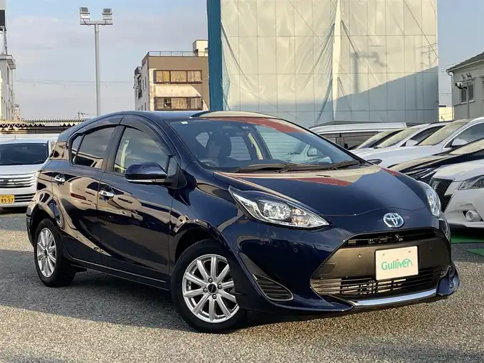 新着情報“アクアSスタイルブラック”2020年式ダークブルーマイカ入荷しました！