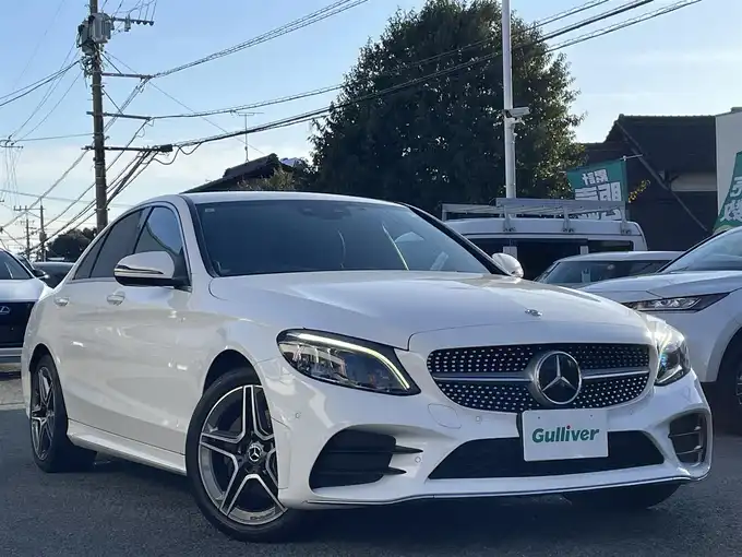 新着情報“ＣクラスC220dアバンギャルド AMGライン”2019年式ポーラホワイト入荷しました！