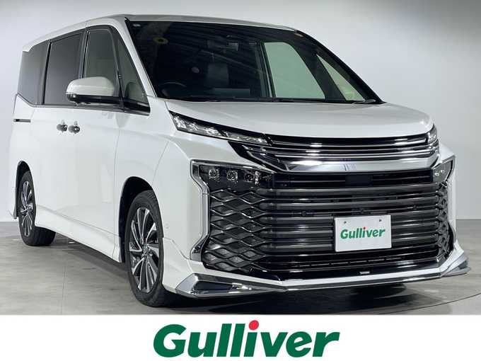 新着情報“ヴォクシーハイブリッドS－Z”2023年式ホワイトパールクリスタルシャイン入荷しました！