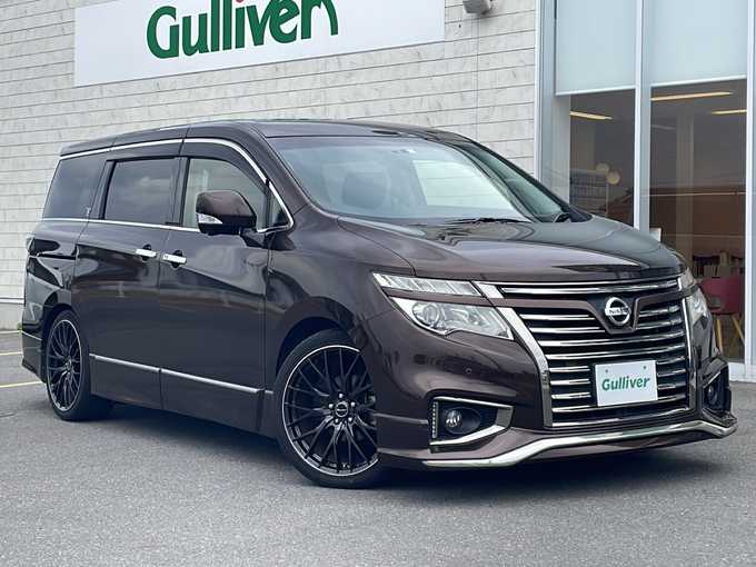 新着情報“エルグランド250ハイウェイスタープレミアム”2018年式茶入荷しました！