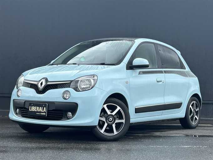 新着情報“トゥインゴインテンス キャンバストップ”2017年式ライトブルー入荷しました！