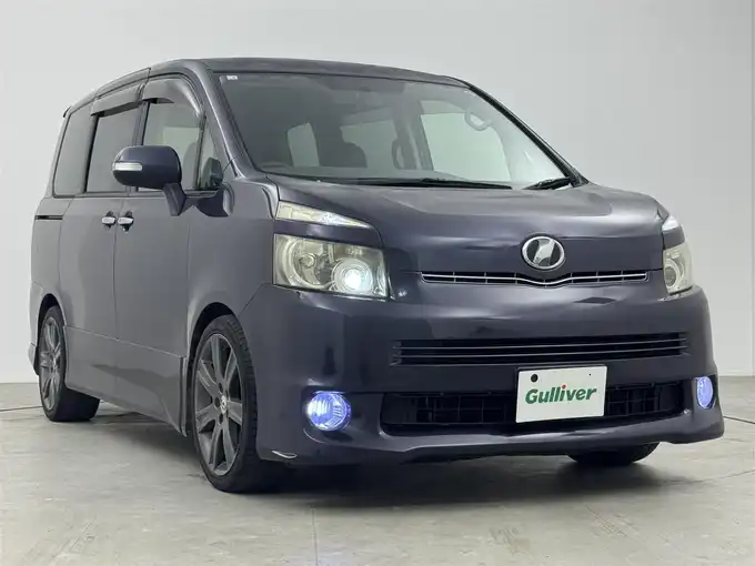 新着情報“ヴォクシーZS”2007年式ダークバイオレットマイカメタリック入荷しました！