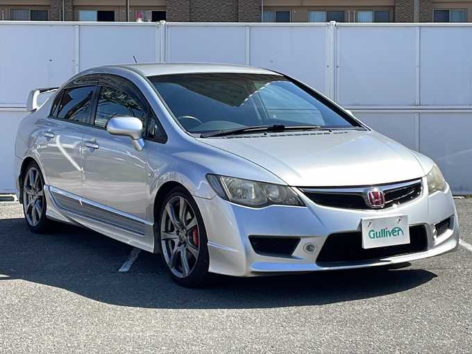 新着情報“シビックタイプR”2010年式スーパープラチナメタリック入荷しました！