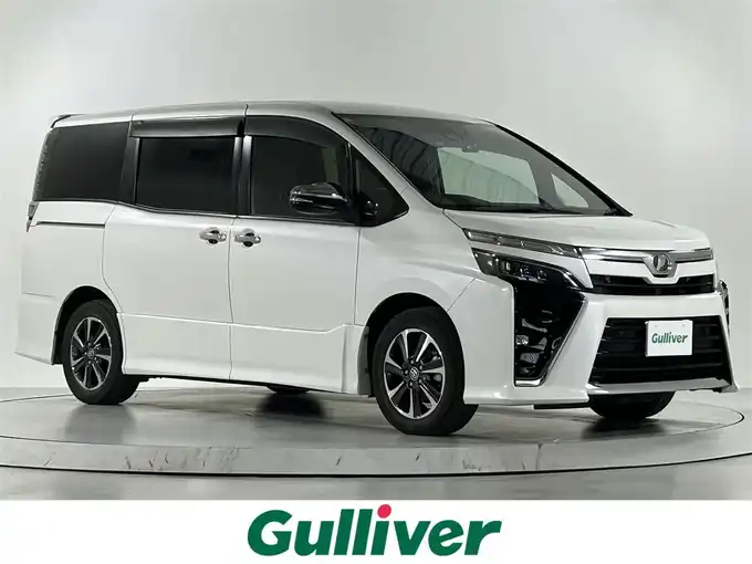新着情報“ヴォクシーZS 煌Ⅱ”2019年式ホワイトパールクリスタルシャイン入荷しました！