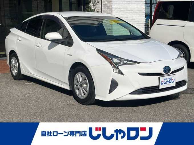 新着情報“プリウスS”2016年式スーパーホワイトⅡ入荷しました！