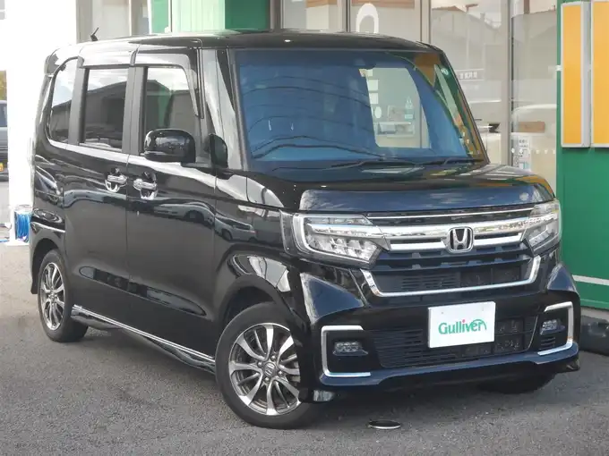 新着情報“Ｎ－ＢＯＸカスタムL”2022年式クリスタルブラックパール入荷しました！