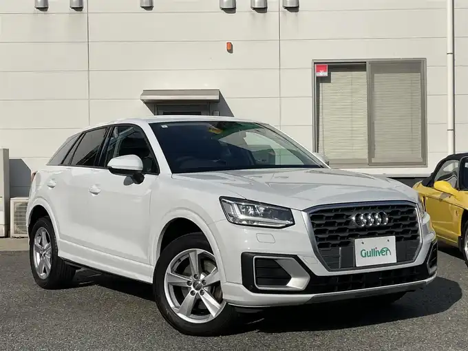 新着情報“Ｑ２30TFSIスポーツ”2019年式グレイシアホワイトメタリック入荷しました！