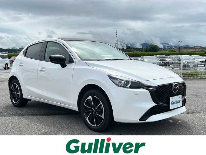 新着情報“ＭＡＺＤＡ２15スポルト”2023年式パール入荷しました！