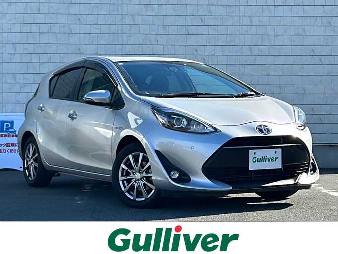 新着情報“アクアSスタイルブラック”2018年式シルバー入荷しました！