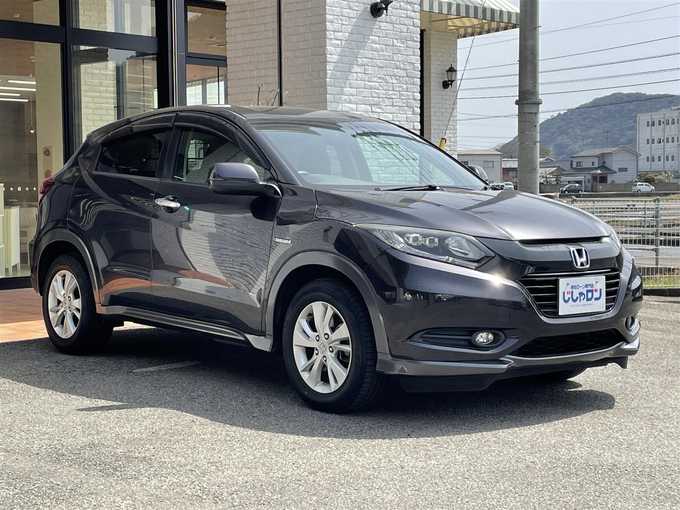 新着情報“ヴェゼルハイブリッドX”2014年式ルーセブラックM入荷しました！